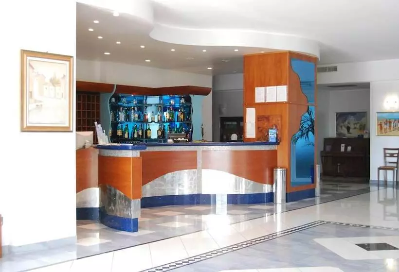 ホテル Dakar Living