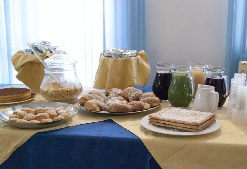 ホテル Dakar Living