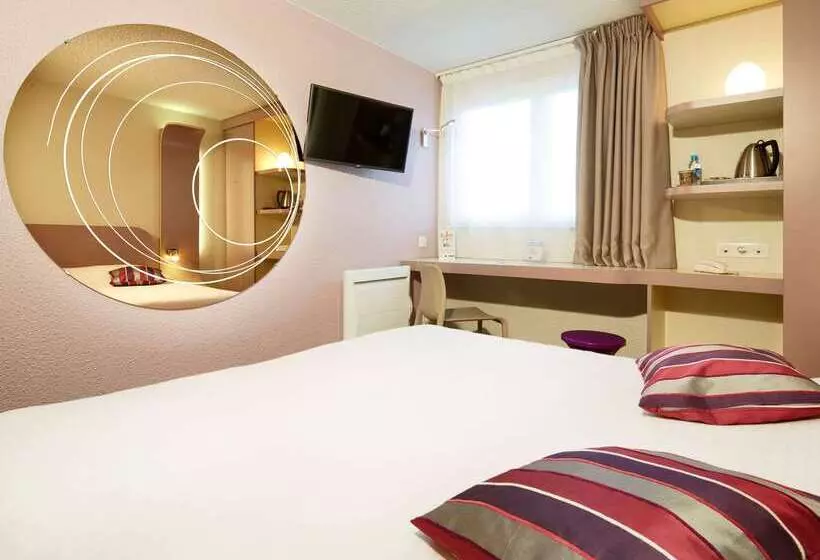 هتل Kyriad Deauville St Arnoult