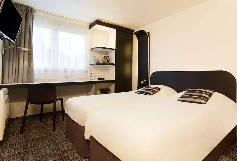 هتل Kyriad Deauville St Arnoult