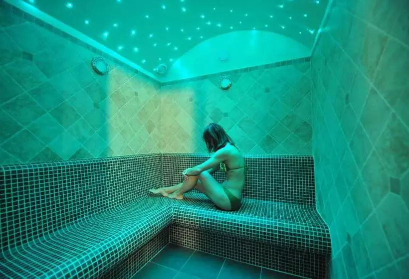 هتل La Rocca Sport & Benessere