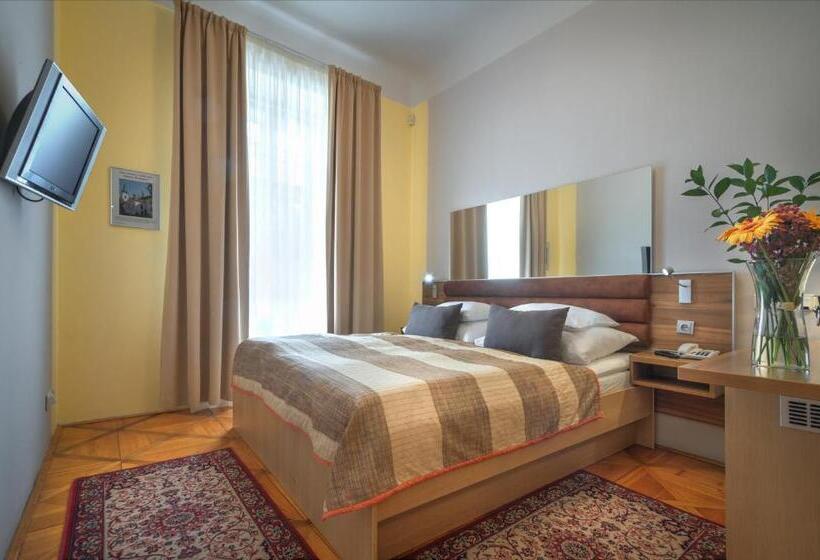 Отель Monastery