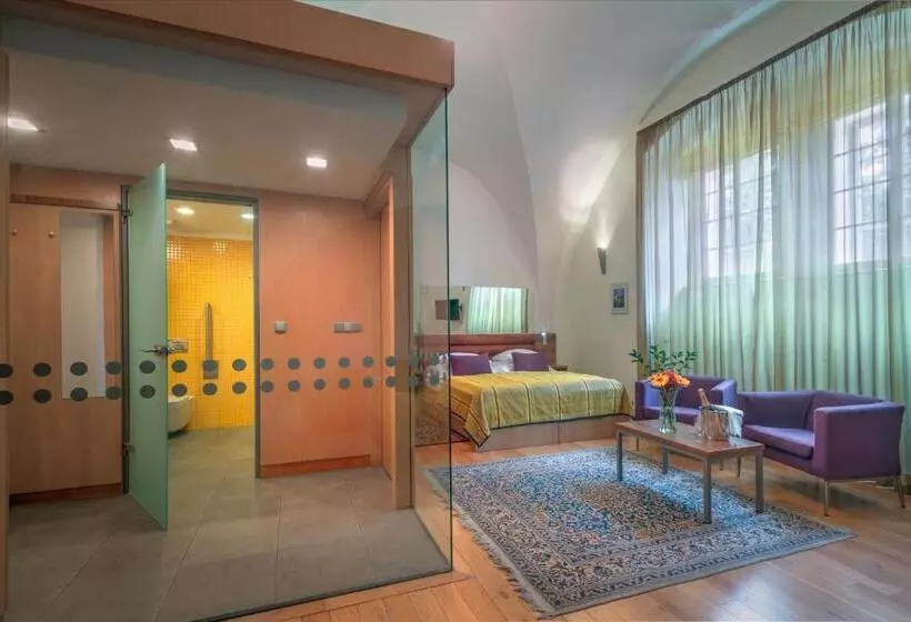 Отель Monastery