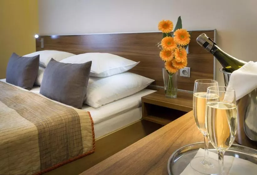 Отель Monastery