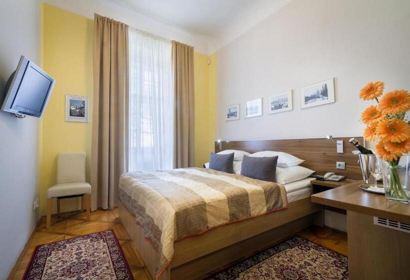 Отель Monastery