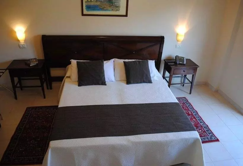 هتل Park Siracusa Sicily