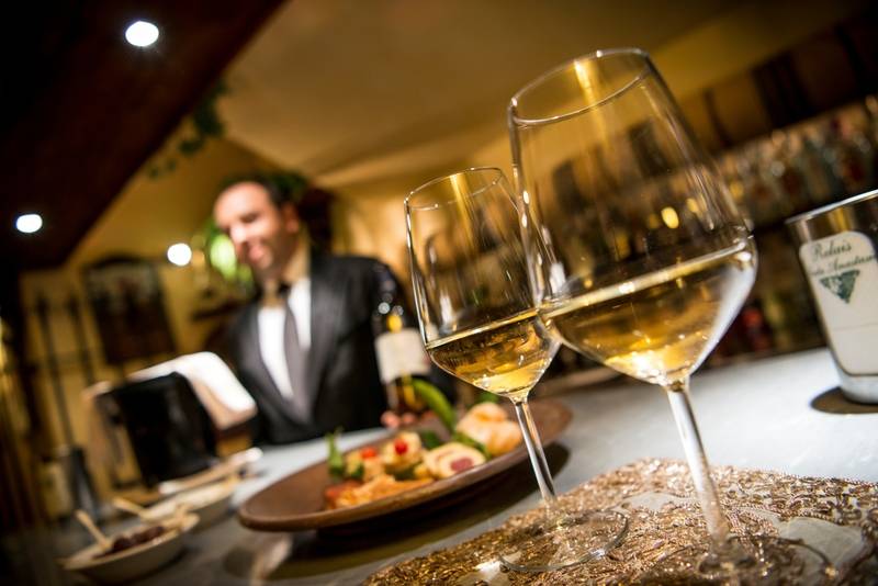 فندق Relais Abbazia Santa Anastasia Resort & Winery