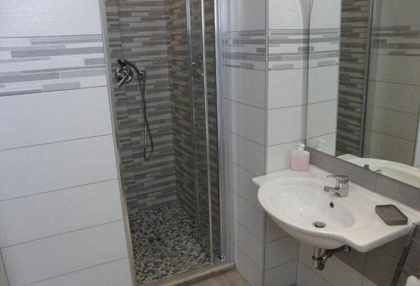 בית מלון כפרי Stefan Room & Breakfast