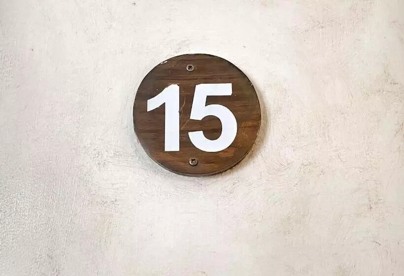 تختخواب و صبحانه Porto Salvo