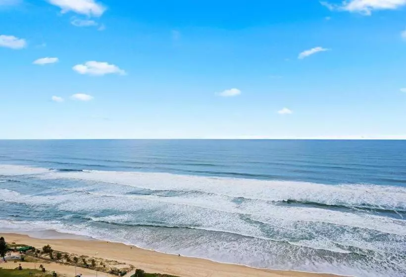 Capricorn One Beachside Holiday Apartments   Official