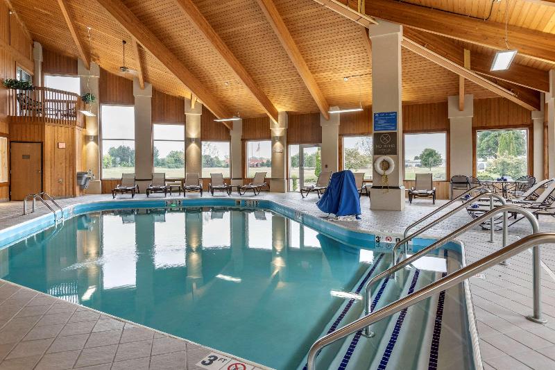 호텔 Comfort Inn & Suites Dimondale   Lansing