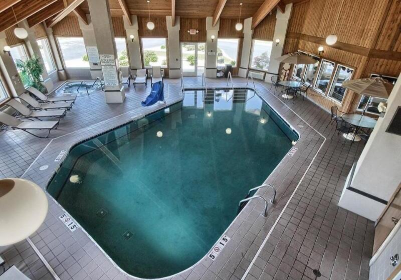 호텔 Comfort Inn & Suites Dimondale   Lansing