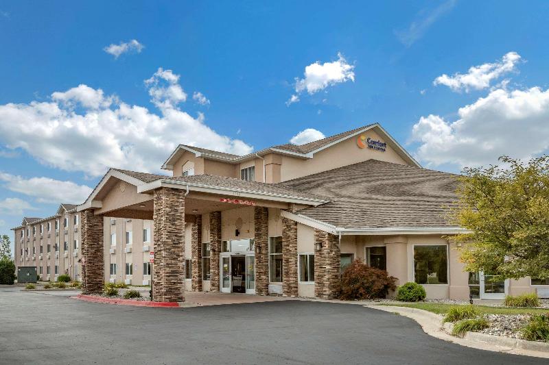 호텔 Comfort Inn & Suites Dimondale   Lansing