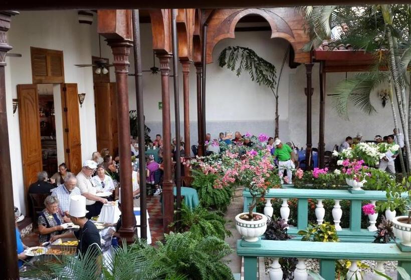 هتل Dario Granada