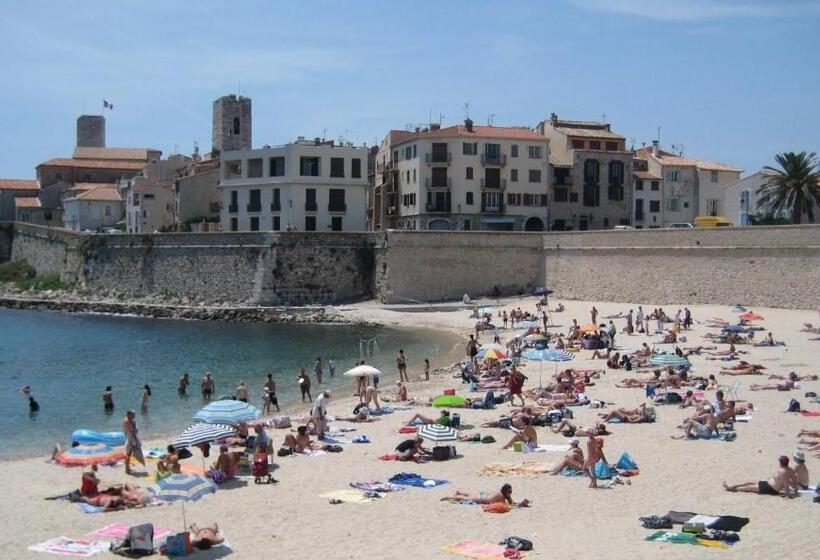 هتل Hôtel De L étoile