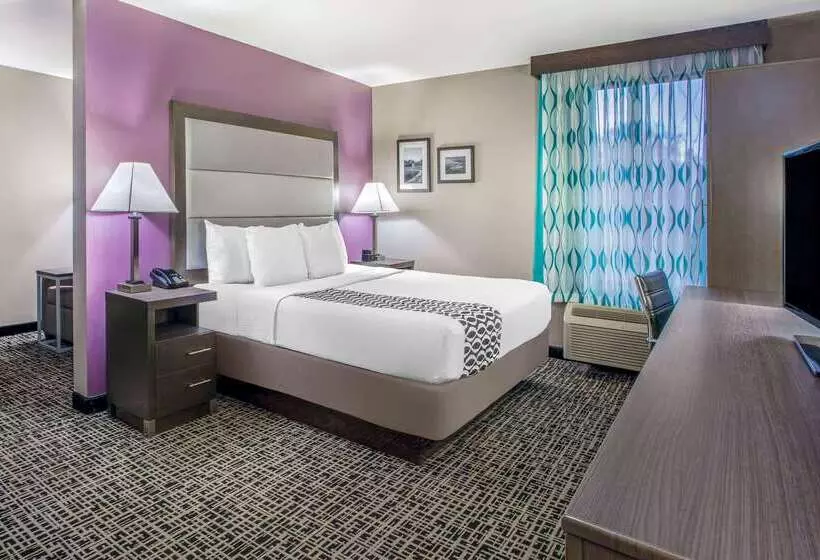 酒店 La Quinta Inn By Wyndham Radford