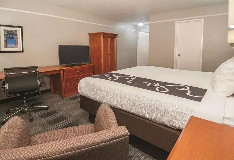酒店 La Quinta Inn By Wyndham San Antonio Brooks City Base