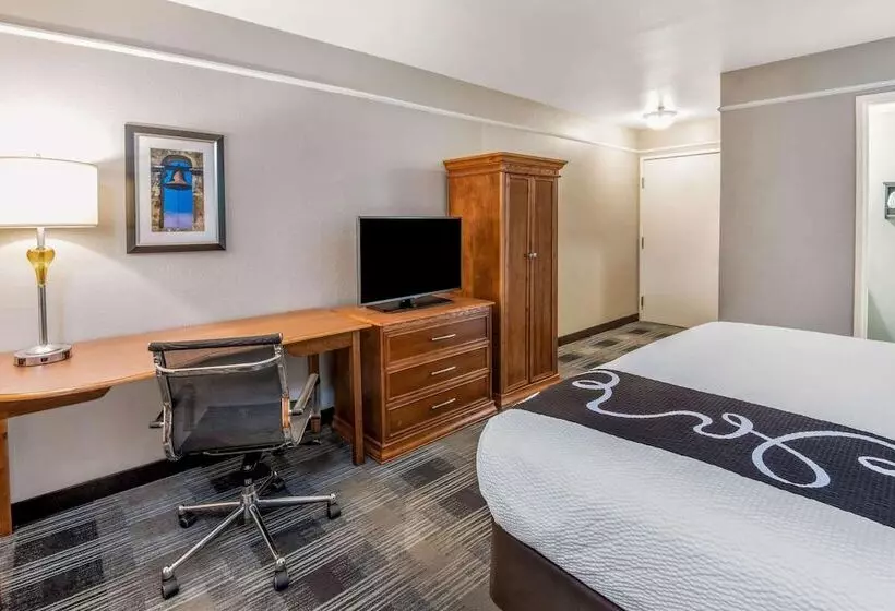 酒店 La Quinta Inn By Wyndham San Antonio Brooks City Base