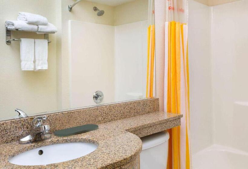 فندق La Quinta By Wyndham Tulare