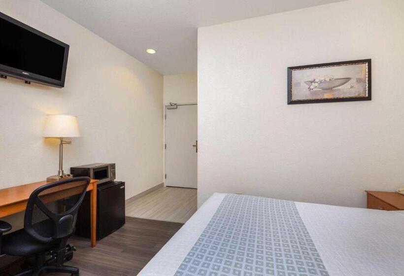 فندق La Quinta By Wyndham Tulare