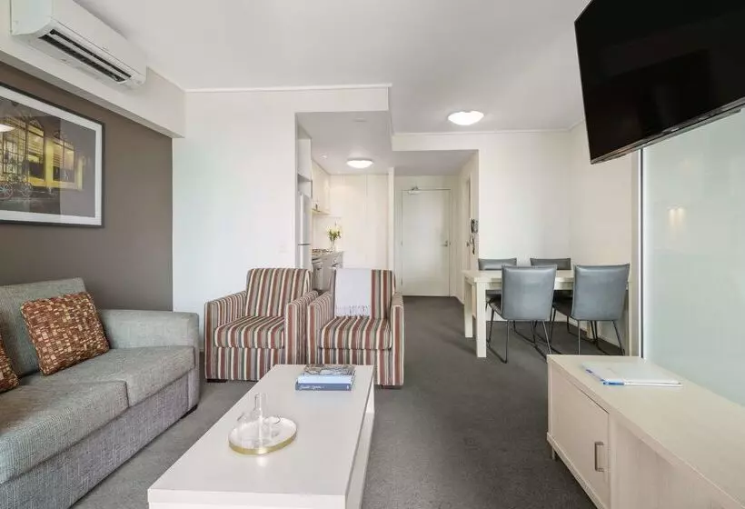 فندق Oaks Brisbane On Felix Suites