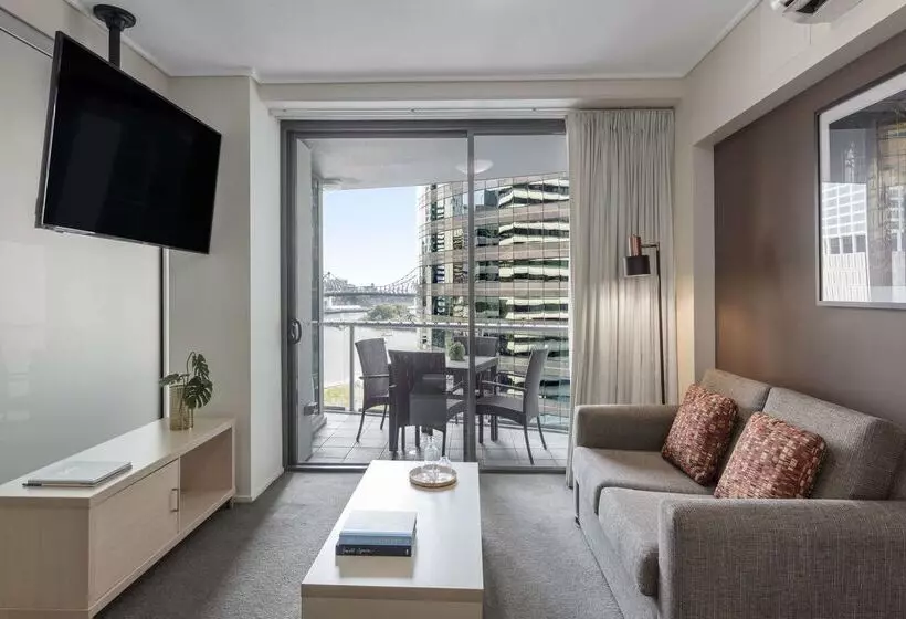 فندق Oaks Brisbane On Felix Suites