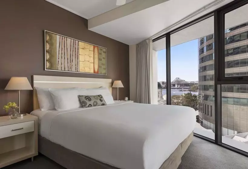 فندق Oaks Brisbane On Felix Suites