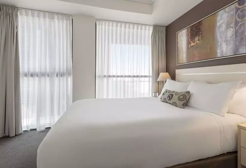 فندق Oaks Brisbane On Felix Suites