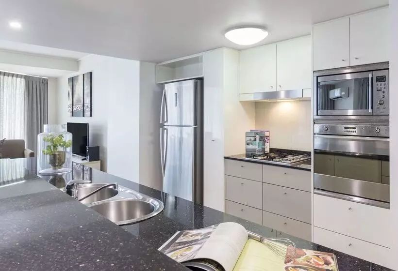فندق Oaks Brisbane On Felix Suites