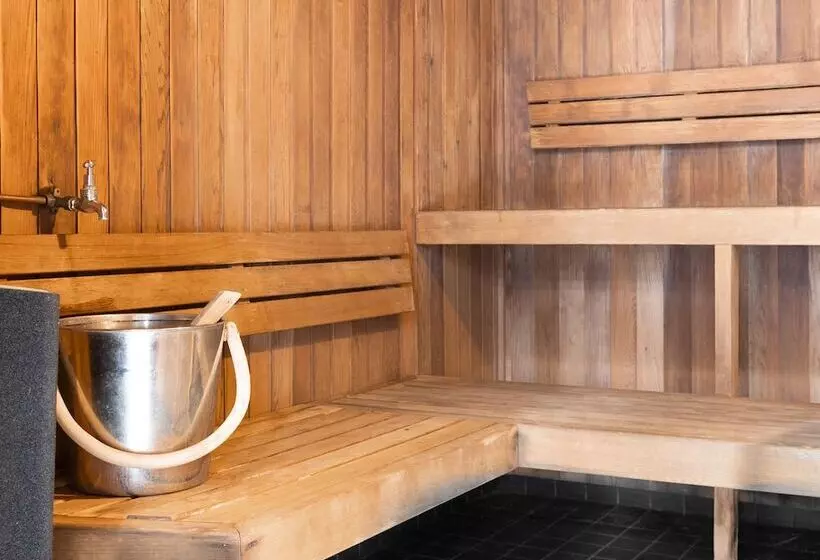 فندق Oaks Brisbane On Felix Suites