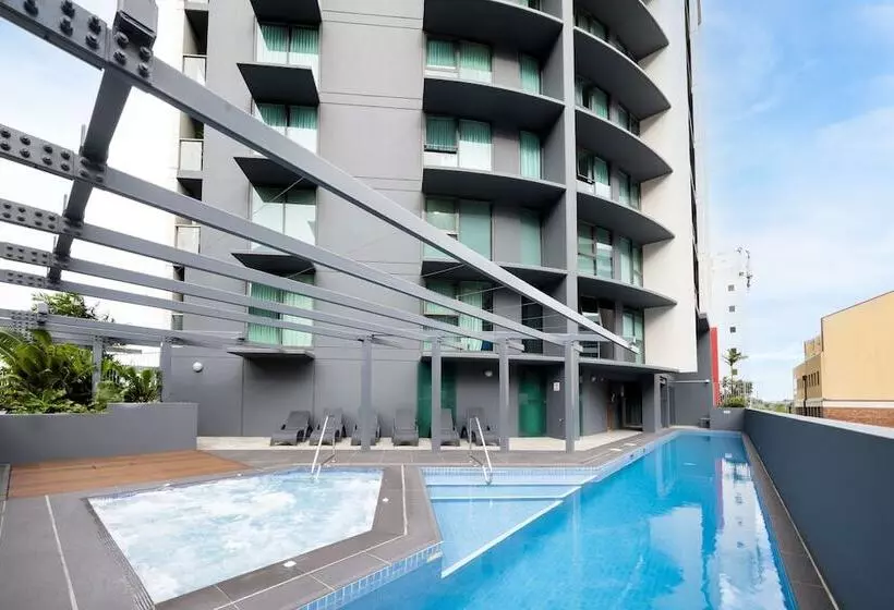 فندق Oaks Brisbane On Felix Suites