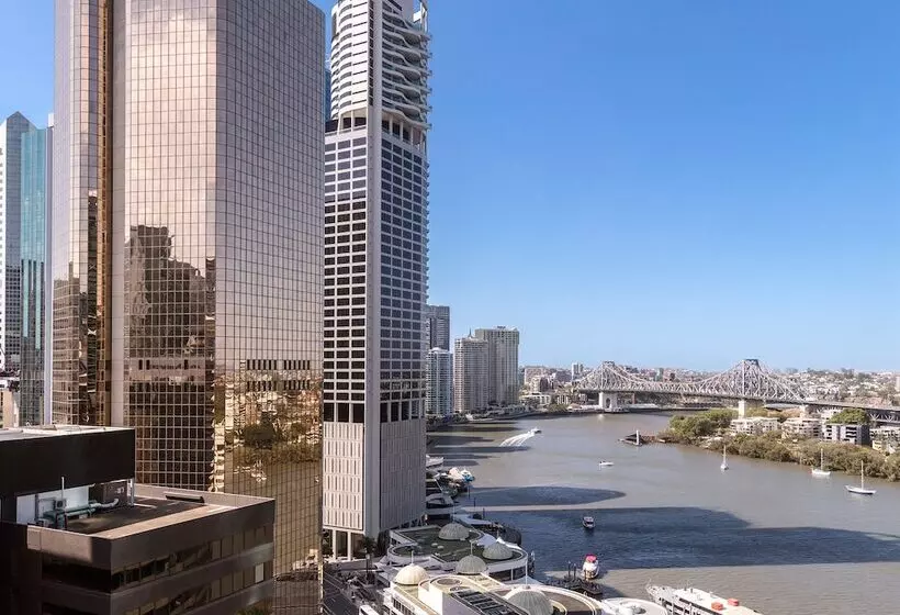 فندق Oaks Brisbane On Felix Suites