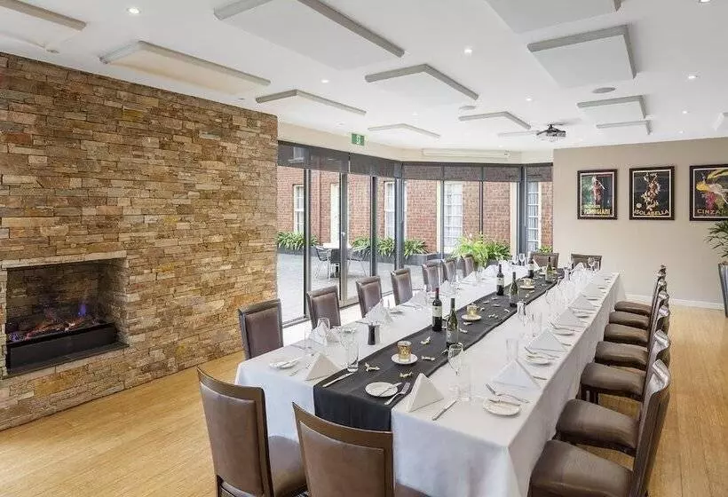 酒店 Canterbury International