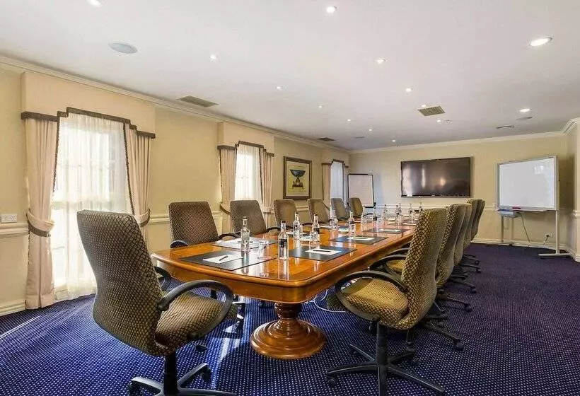 酒店 Canterbury International