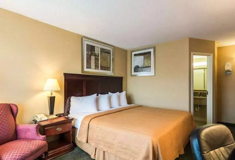 Отель Quality Inn Manassas