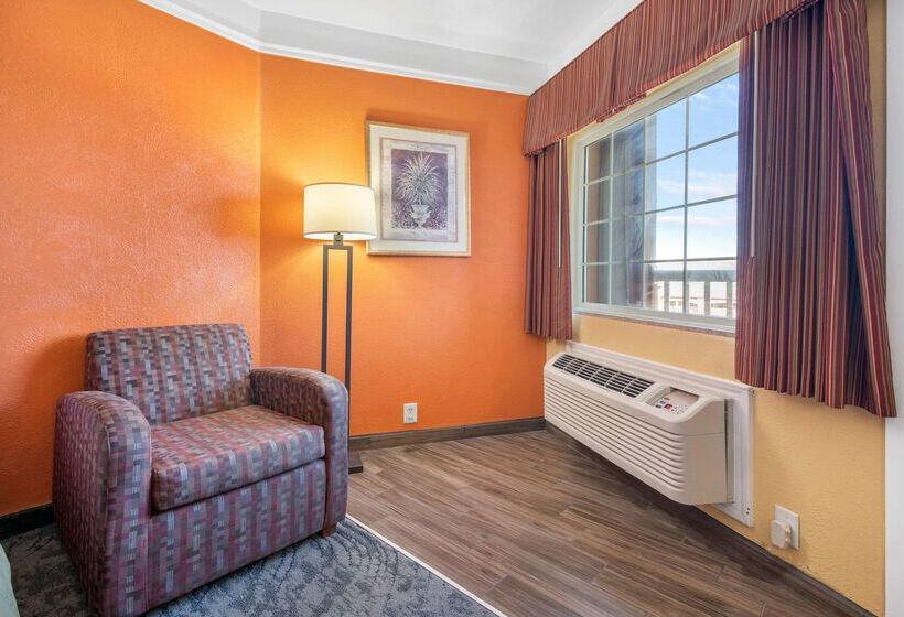 هتل Quality Inn & Suites Galveston Beachfront
