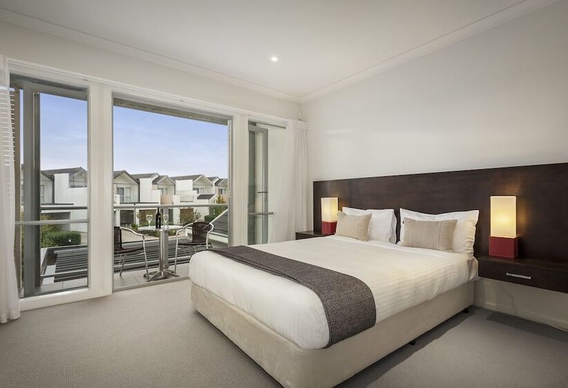 בית מלון כפרי Quest Sanctuary Lakes