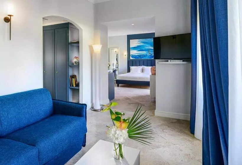 ホテル Tombolo Talasso Resort