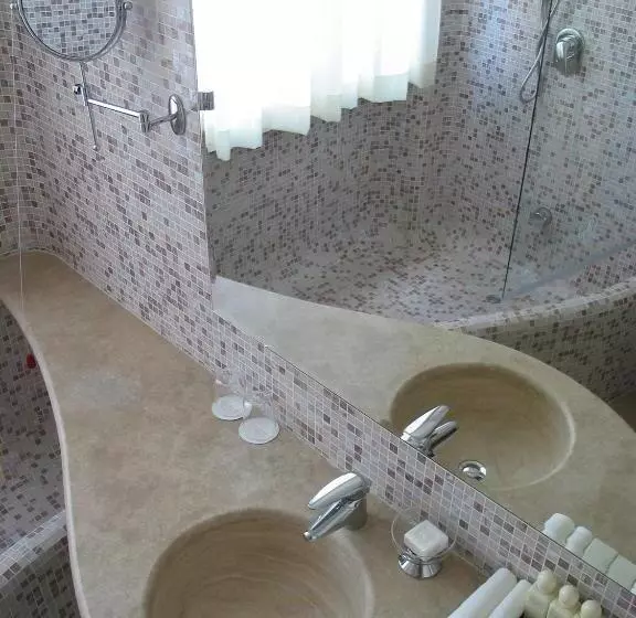 ホテル Tombolo Talasso Resort