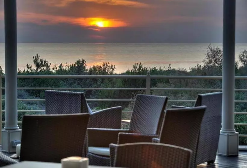 ホテル Tombolo Talasso Resort