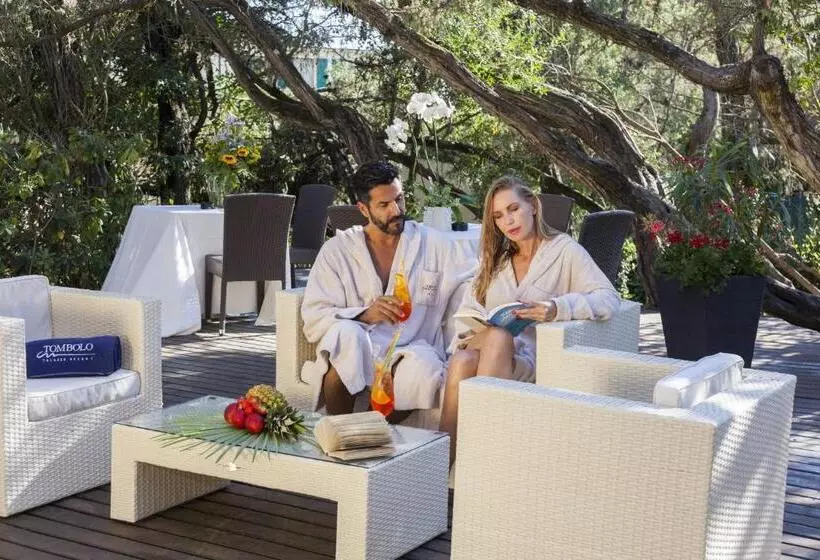 ホテル Tombolo Talasso Resort