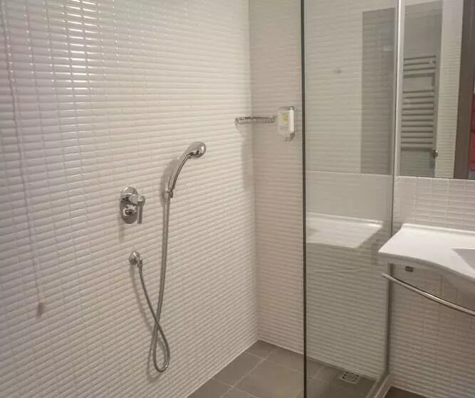 Kona Hotel Verona By Kleos Group Collection