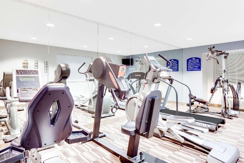 Microtel Inn & Suites Columbus North