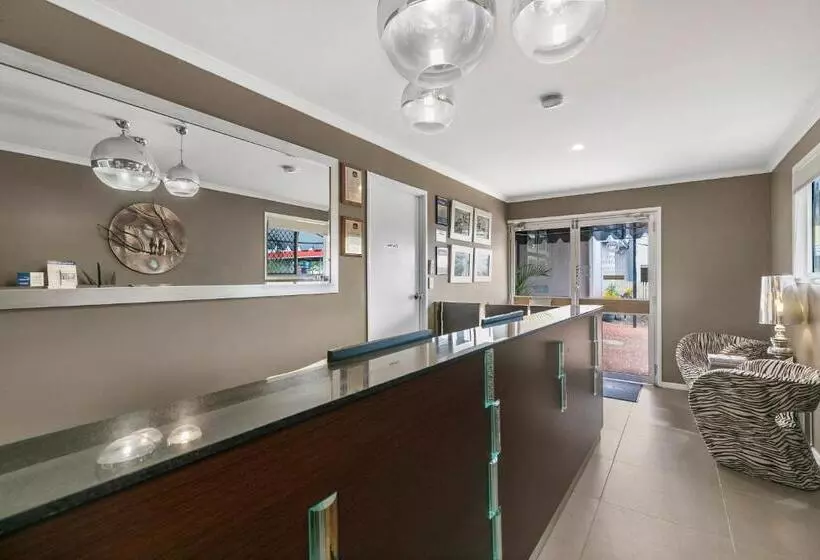 فندق على الطريق Best Western Kimba Lodge