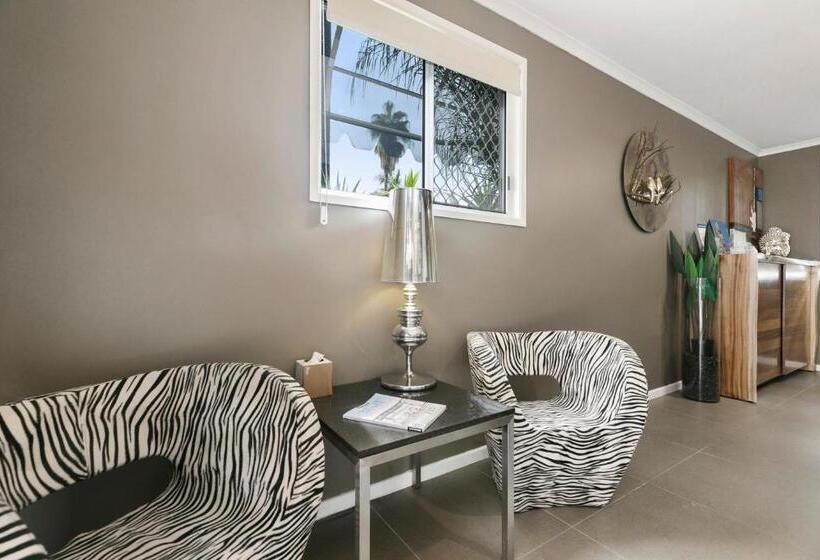 فندق على الطريق Best Western Kimba Lodge