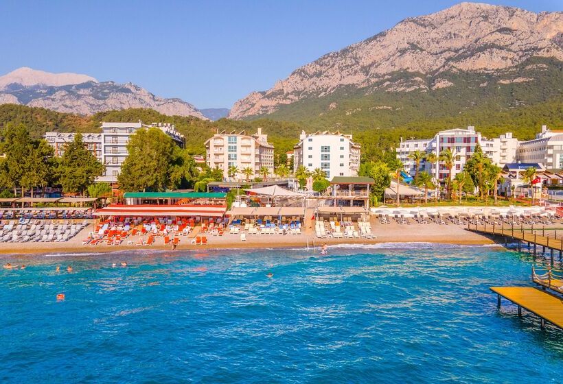 Курорт Armas Beach