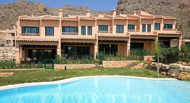 Sierra Cortina Resort