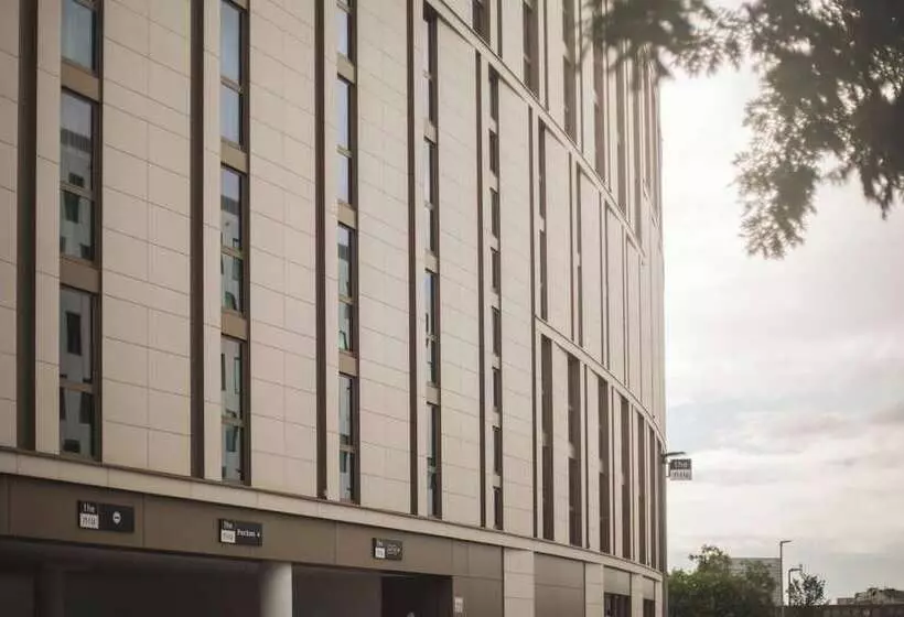 ホテル Holiday Inn   The Niu Tab Dusseldorf Main Station, An Ihg