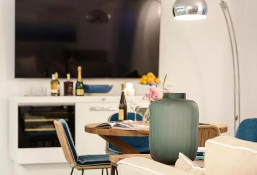 酒店 Costa Del Capitano Seaside Villas