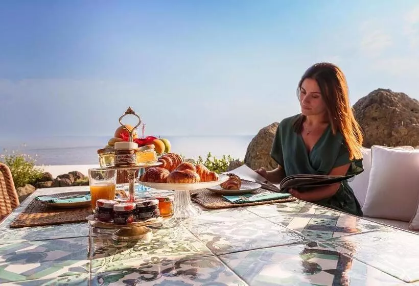 酒店 Costa Del Capitano Seaside Villas